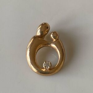 14k gold & diamond Kaymar pendant